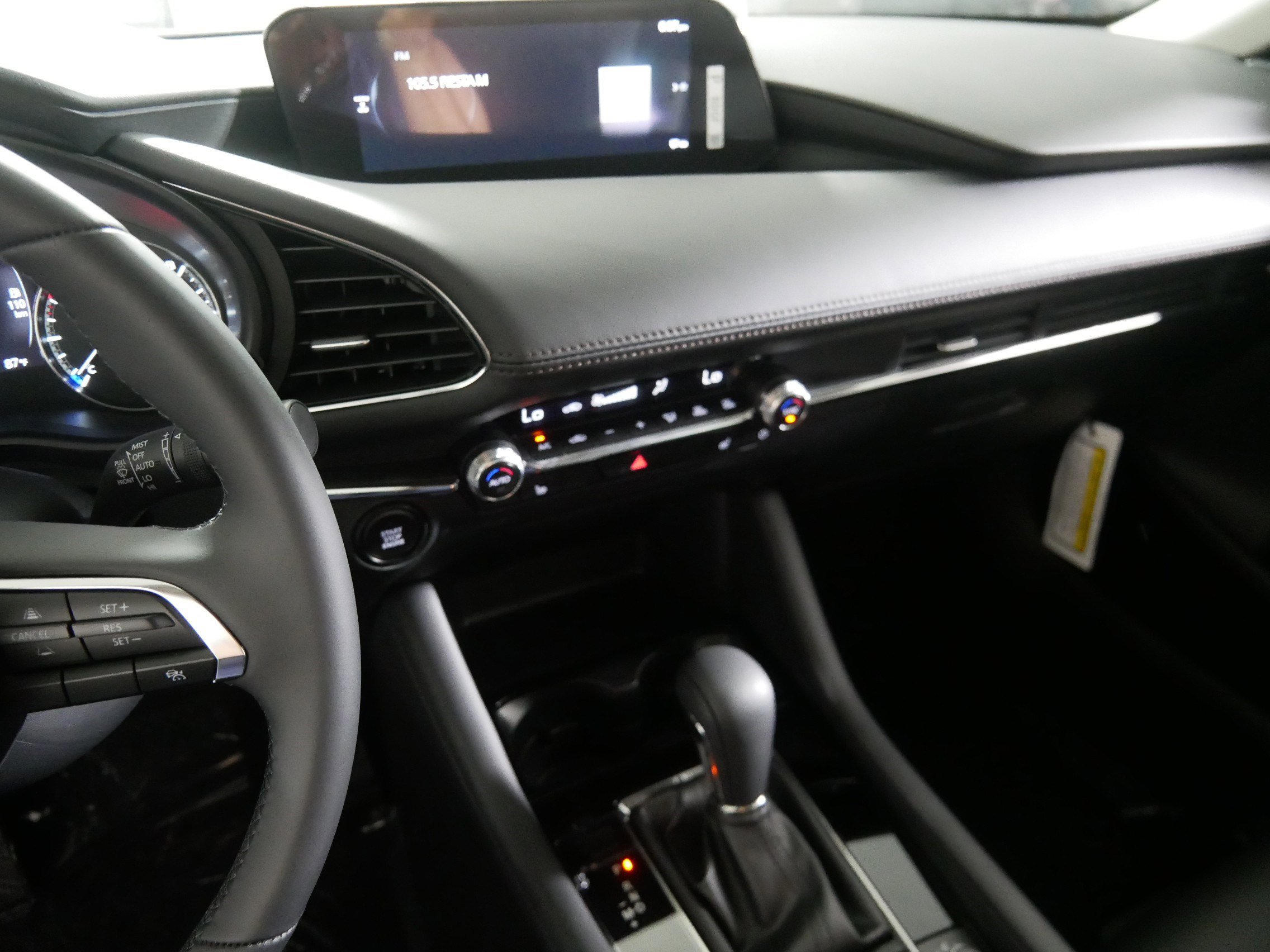 2025 Mazda Mazda3 Sedan 2.5 s Preferred photo 5