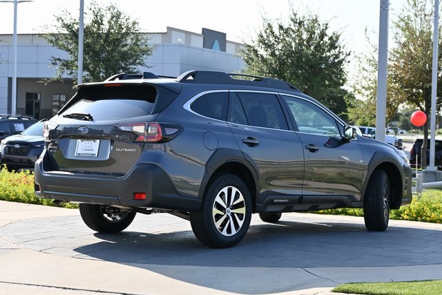2025 Subaru Outback Premium photo 2