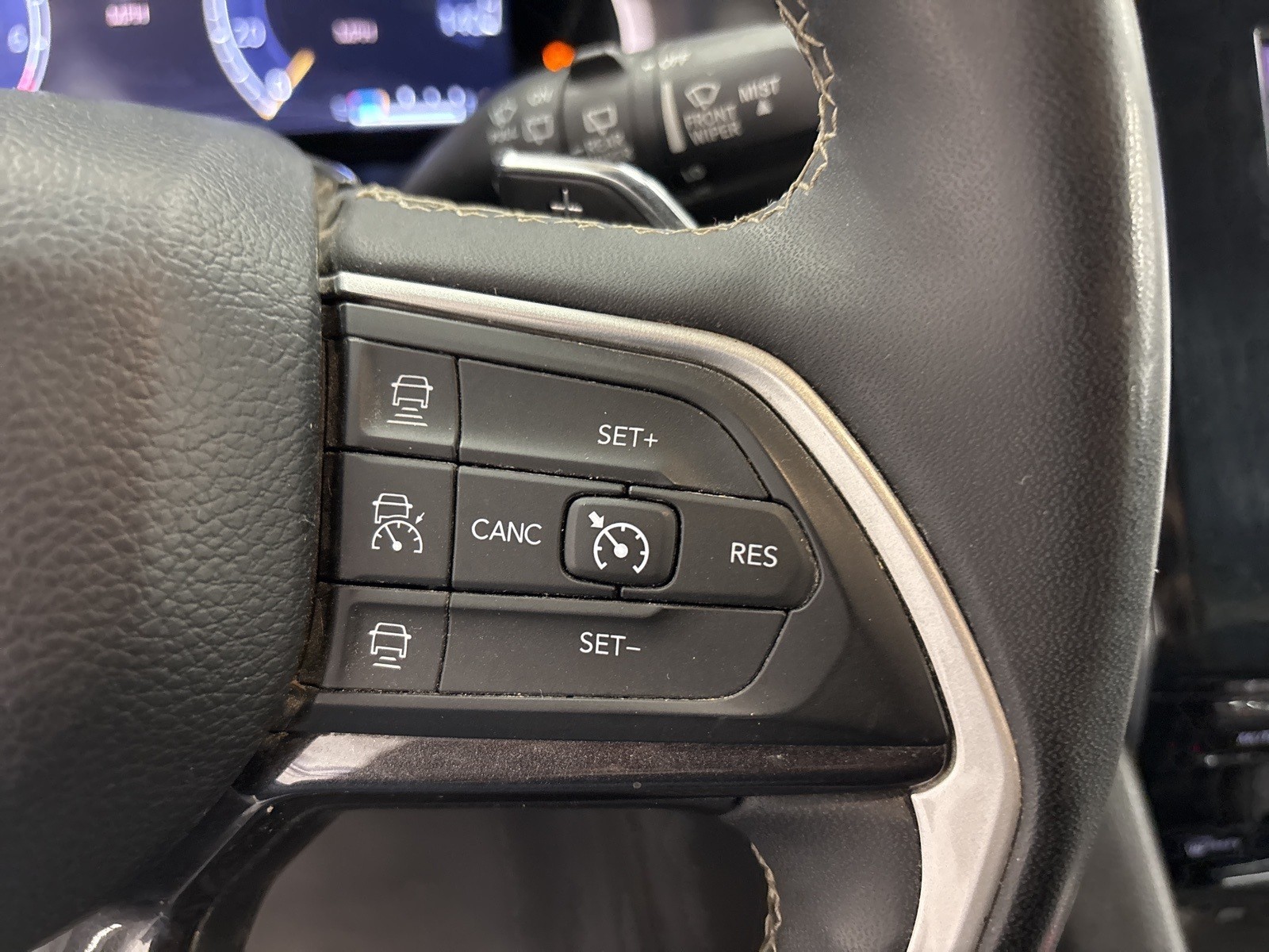 2023 Jeep Grand Cherokee Altitude photo 10