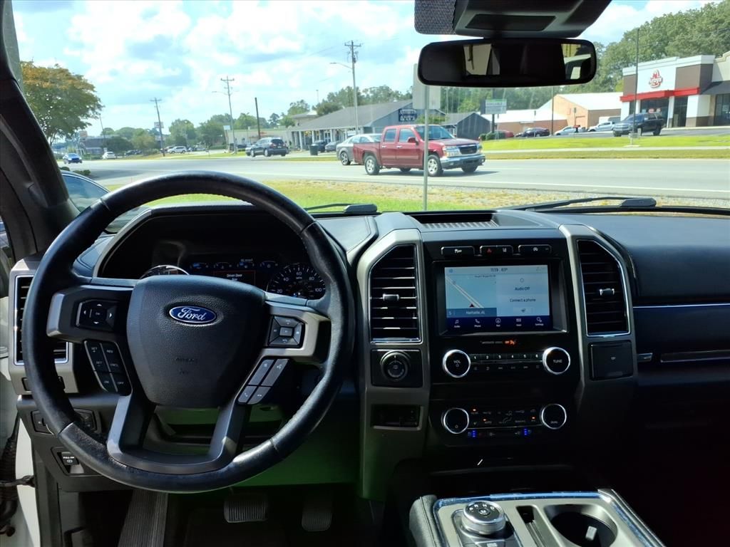 2020 Ford Expedition MAX XLT photo 12