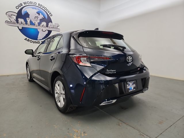 2021 Toyota Corolla Base photo 2