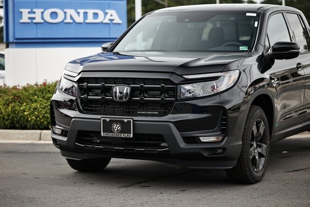 2026 Honda Ridgeline Black Edition photo 2