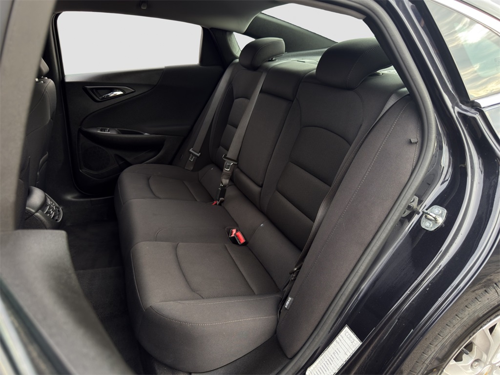 2023 Chevrolet Malibu 1LT photo 13
