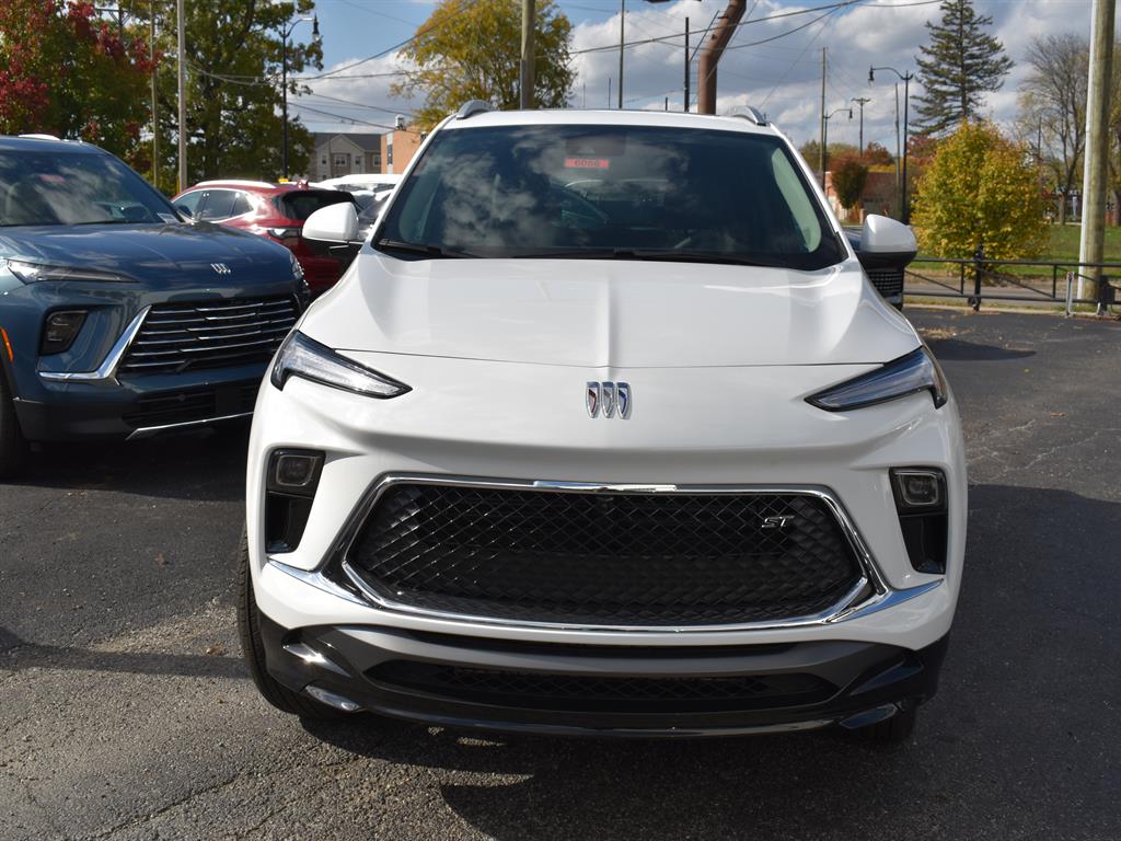 2026 Buick Encore GX Sport Touring photo 2