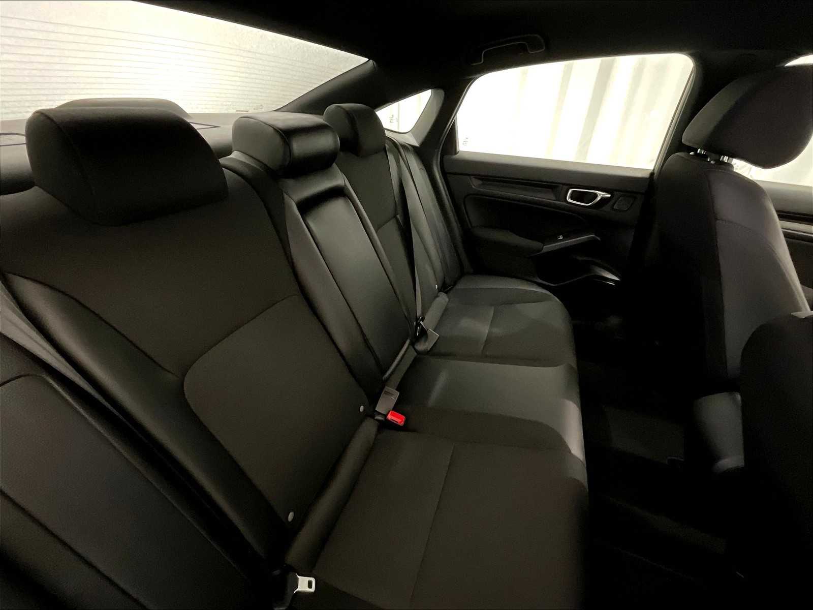 2025 Honda Civic Sport photo 16