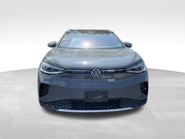 2025 Volkswagen ID.4 Pro Plus photo 2