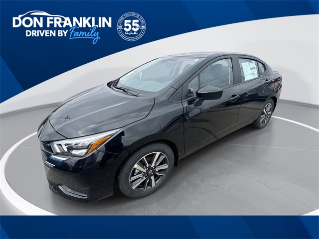 2025 Nissan Versa SV's photo