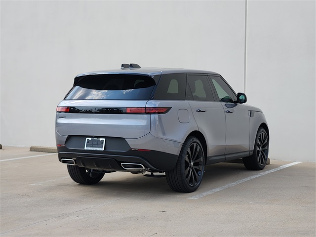 2025 Land Rover Range Rover Sport SE photo 4