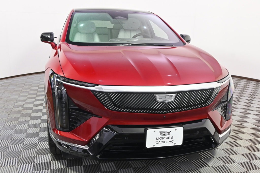 2025 Cadillac Optiq Luxury photo 9
