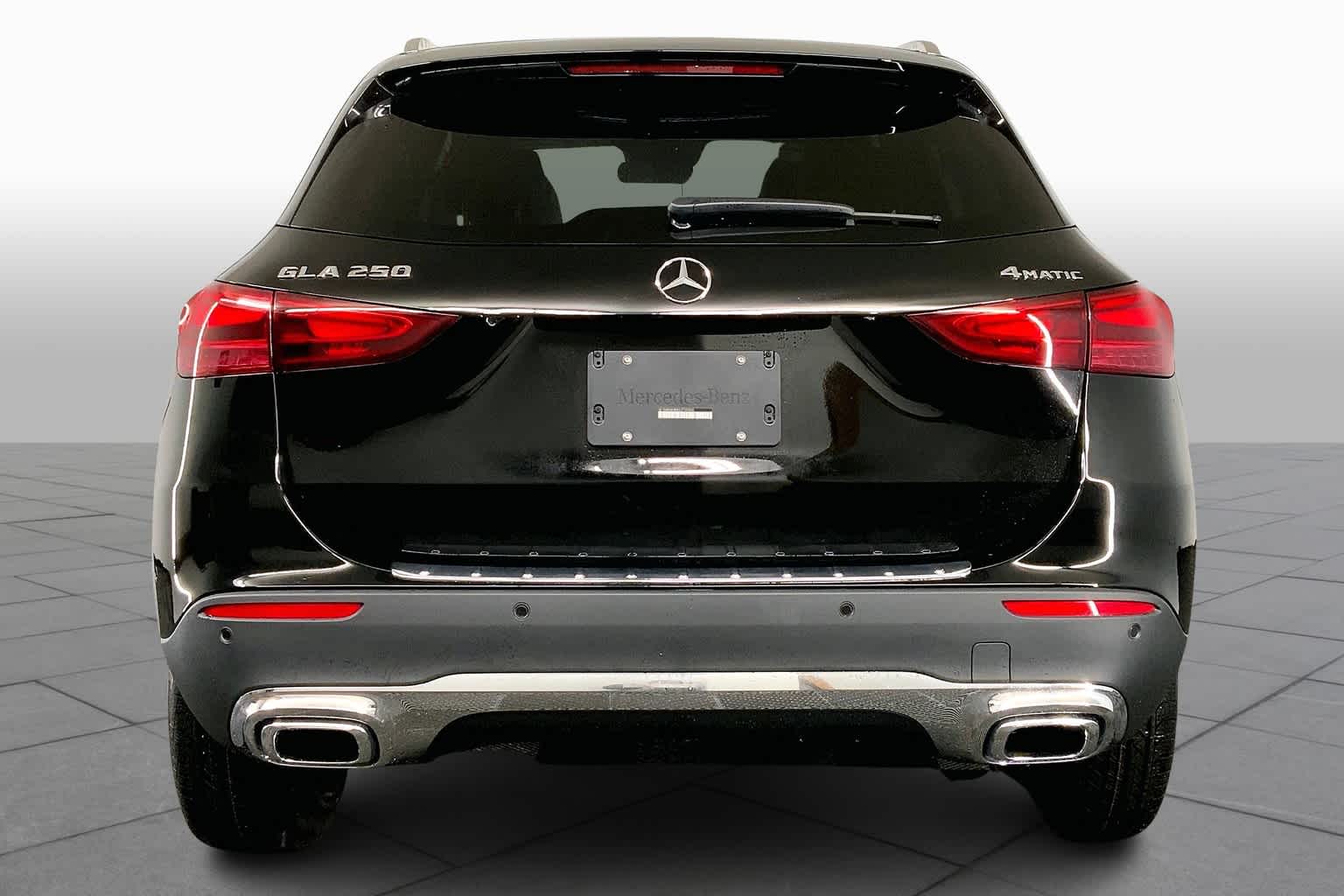 2025 Mercedes Benz GLA 250 4MATIC photo 5