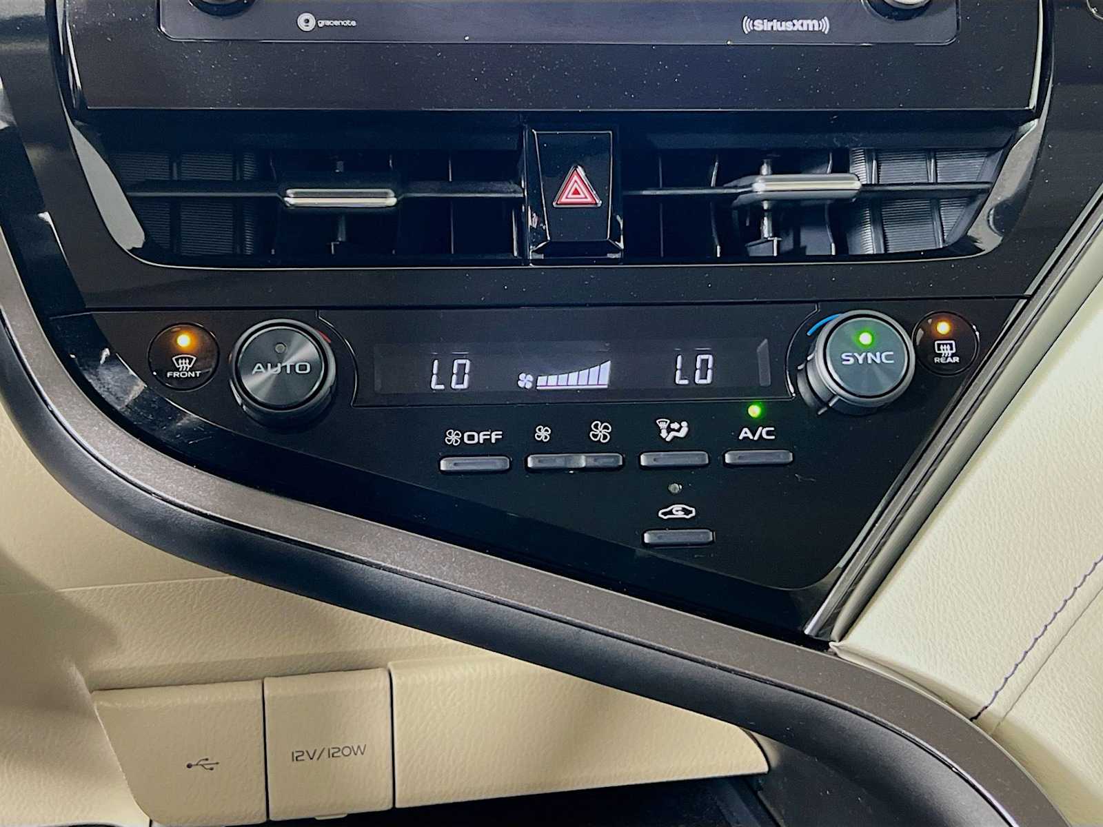 2023 Toyota Camry LE photo 14