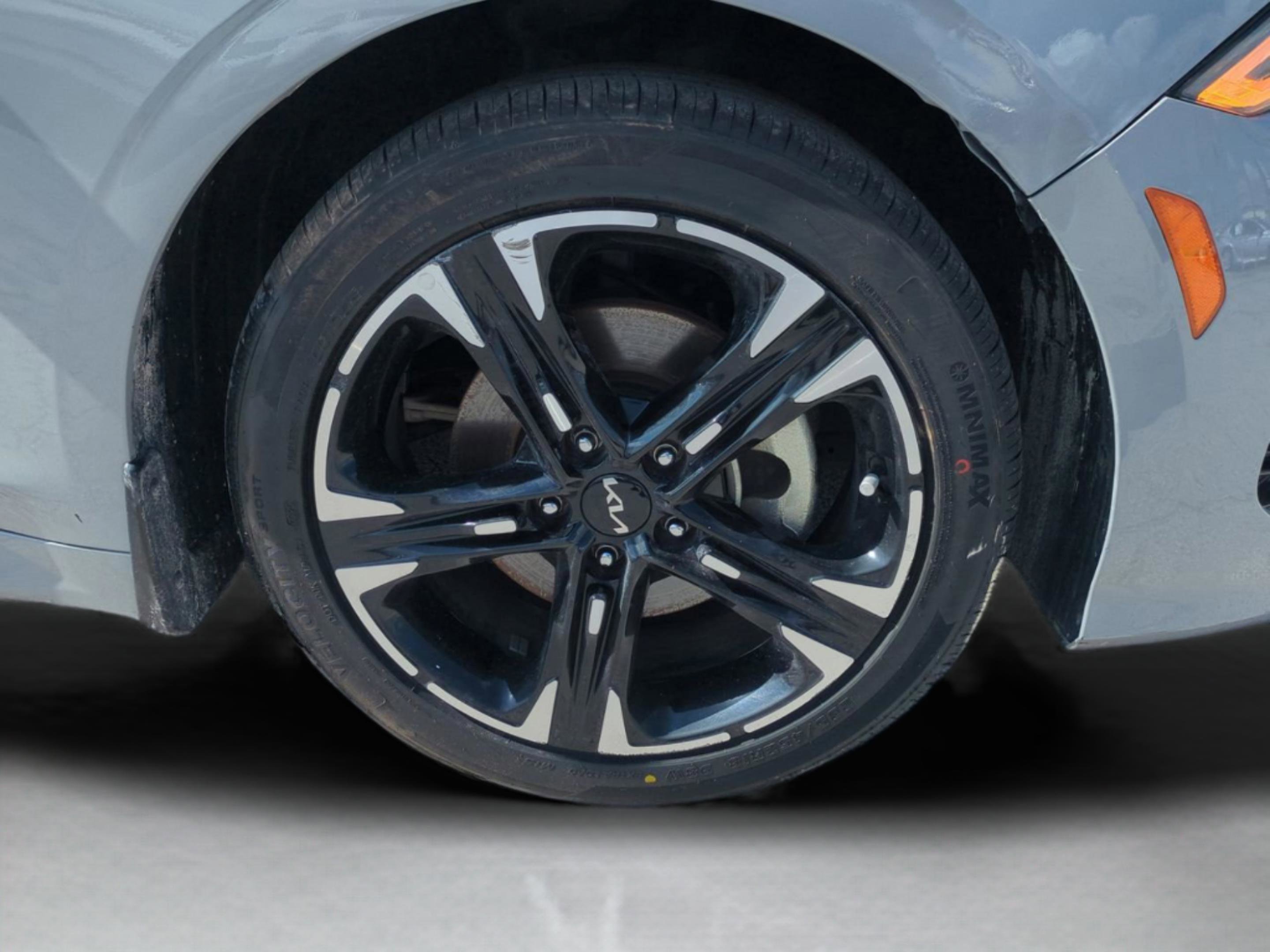 2024 Kia K5 GT-Line photo 10