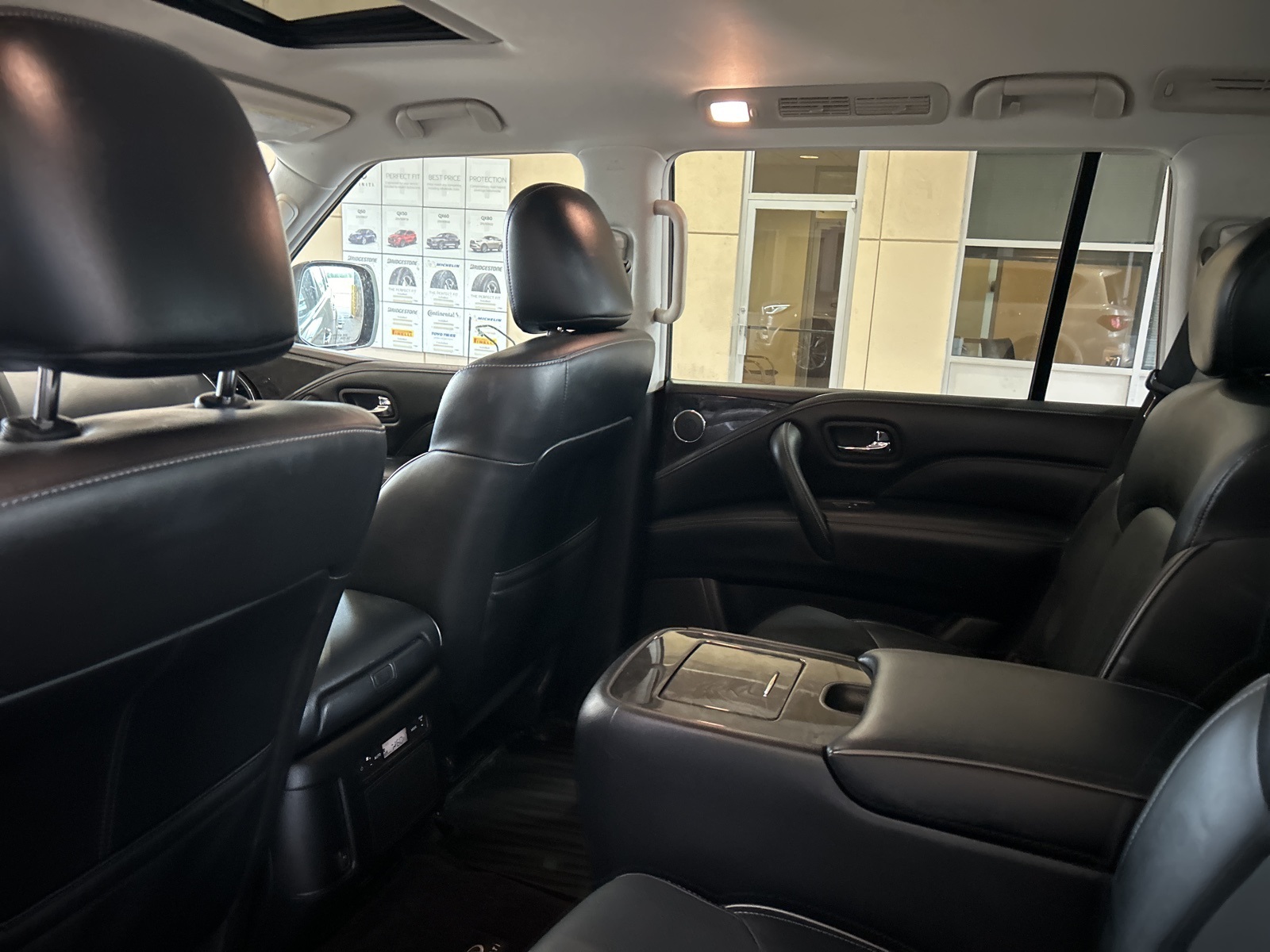 2021 Infiniti QX80 Luxe photo 6
