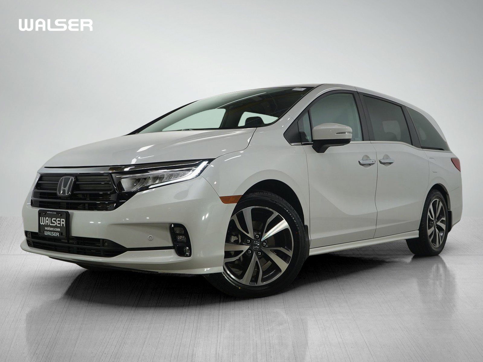 2023 Honda Odyssey Touring's photo