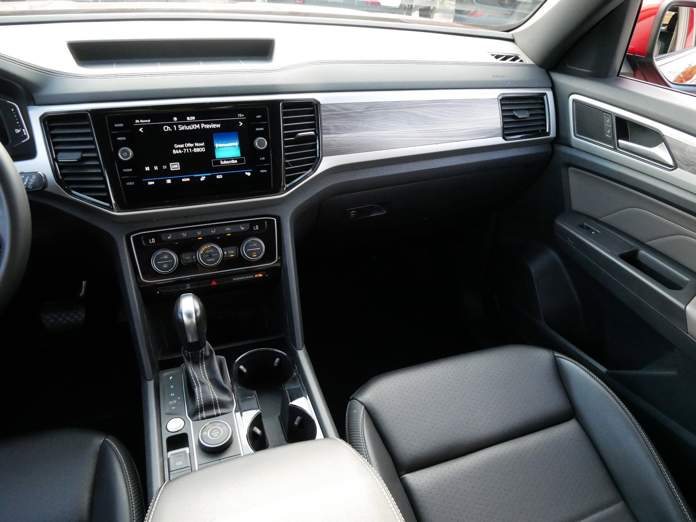 2022 Volkswagen Atlas Cross Sport SE Technology photo 11