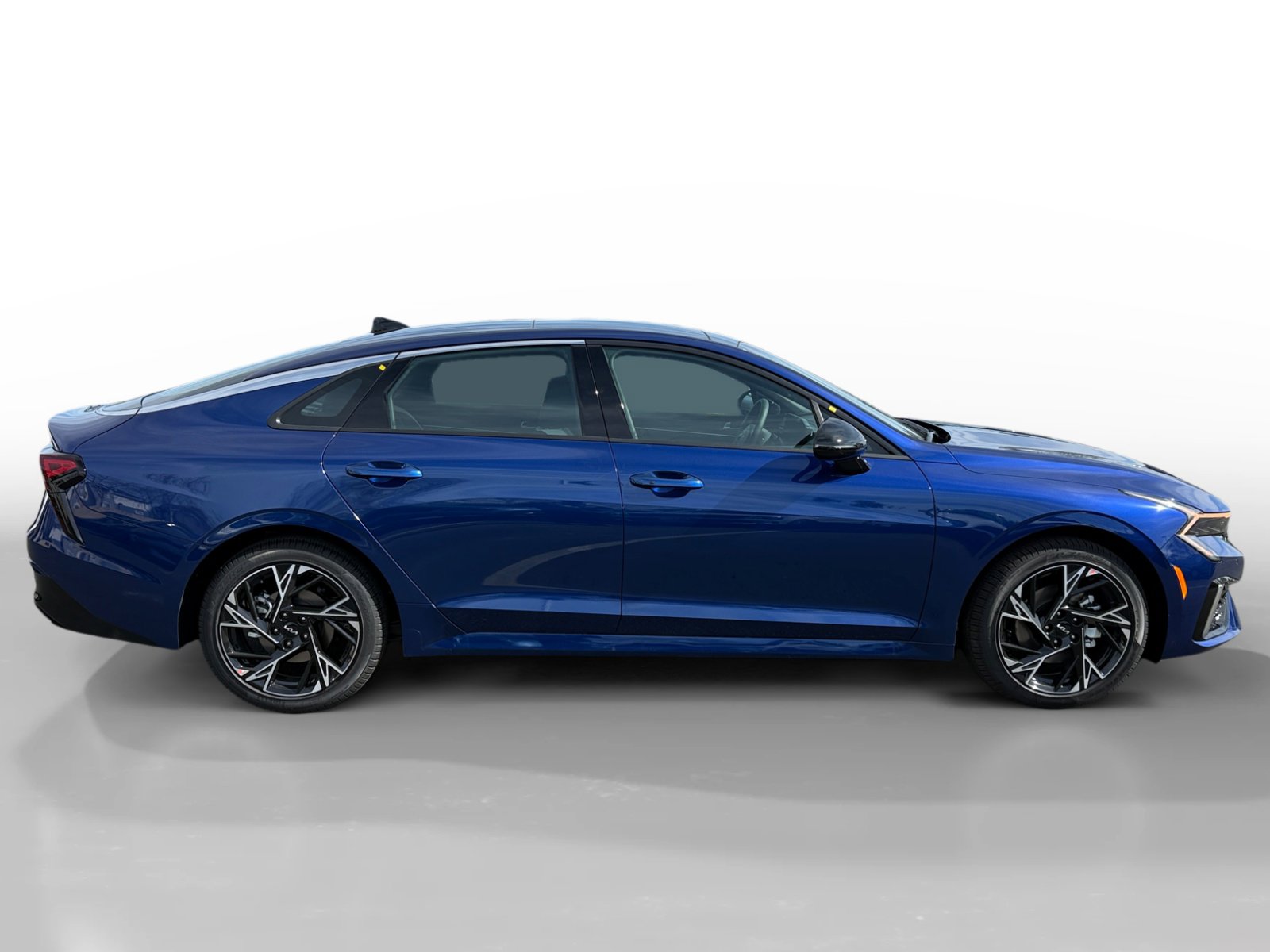 2025 Kia K5 GT-Line photo 6