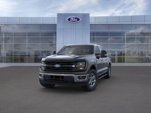 2025 Ford F-150 XLT photo 2