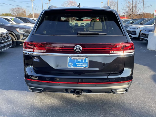 2026 Volkswagen Atlas SE Technology photo 3