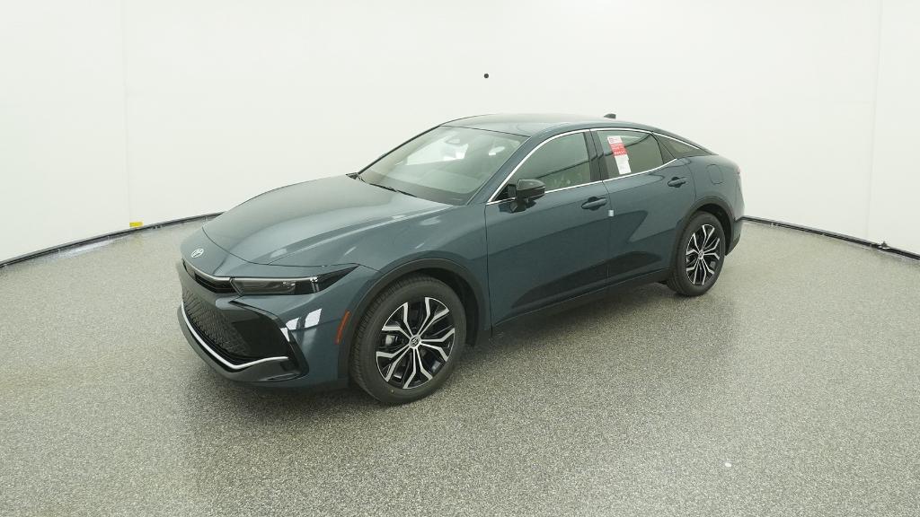 2026 Toyota Crown XLE's photo