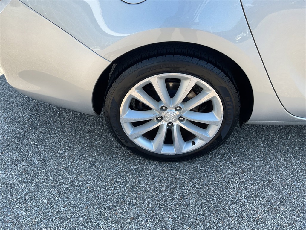 2014 Buick Verano Base photo 20