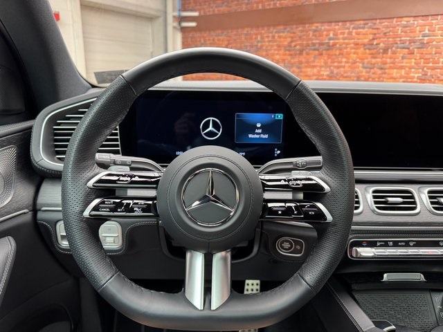 2025 Mercedes Benz GLS 450 4MATIC photo 13