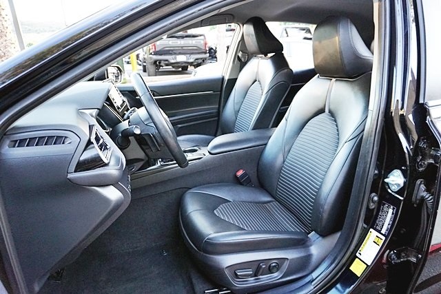 Used 2022 Black Toyota SE image 13