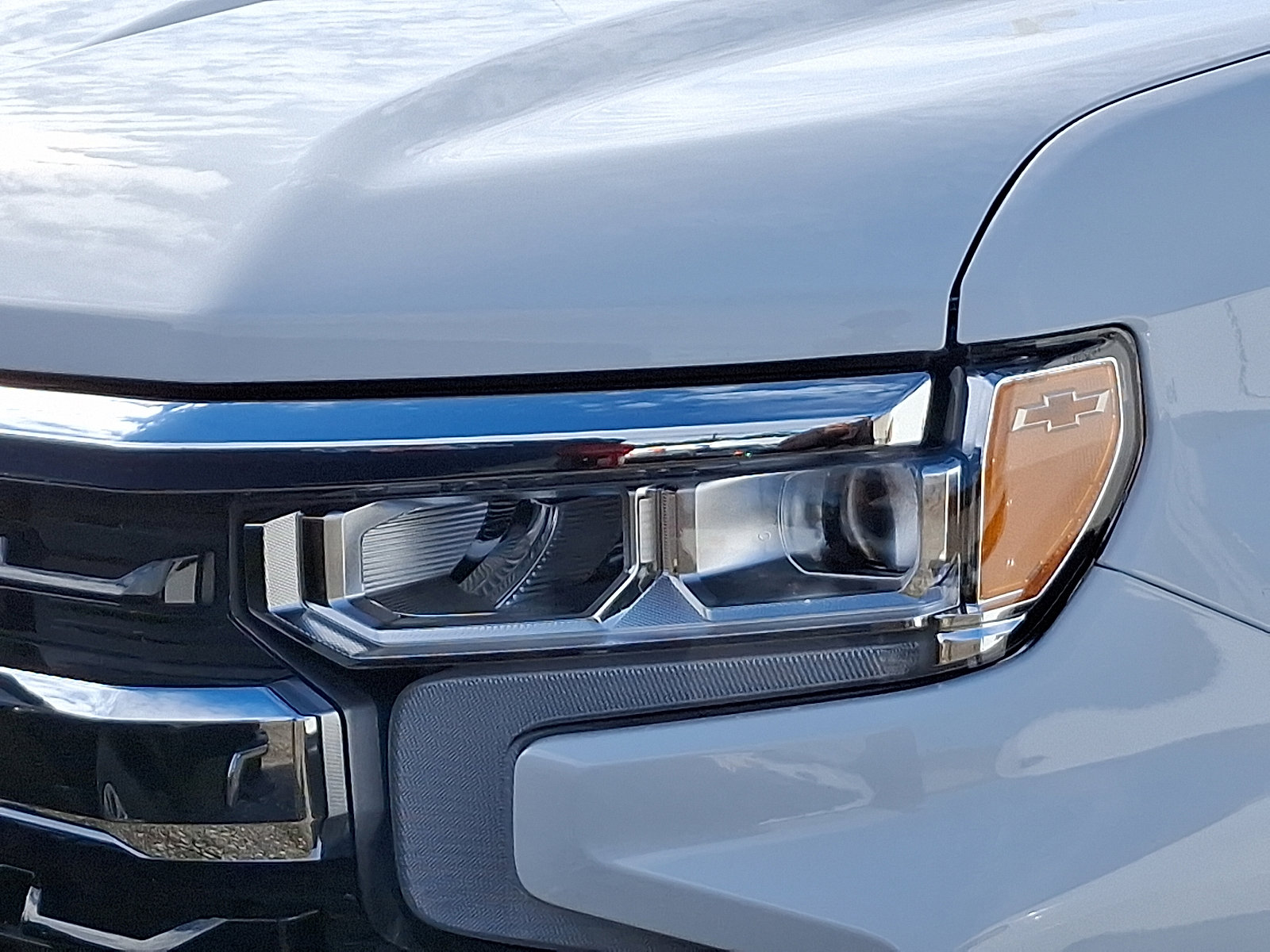 2026 Chevrolet Silverado 1500 LT photo 2