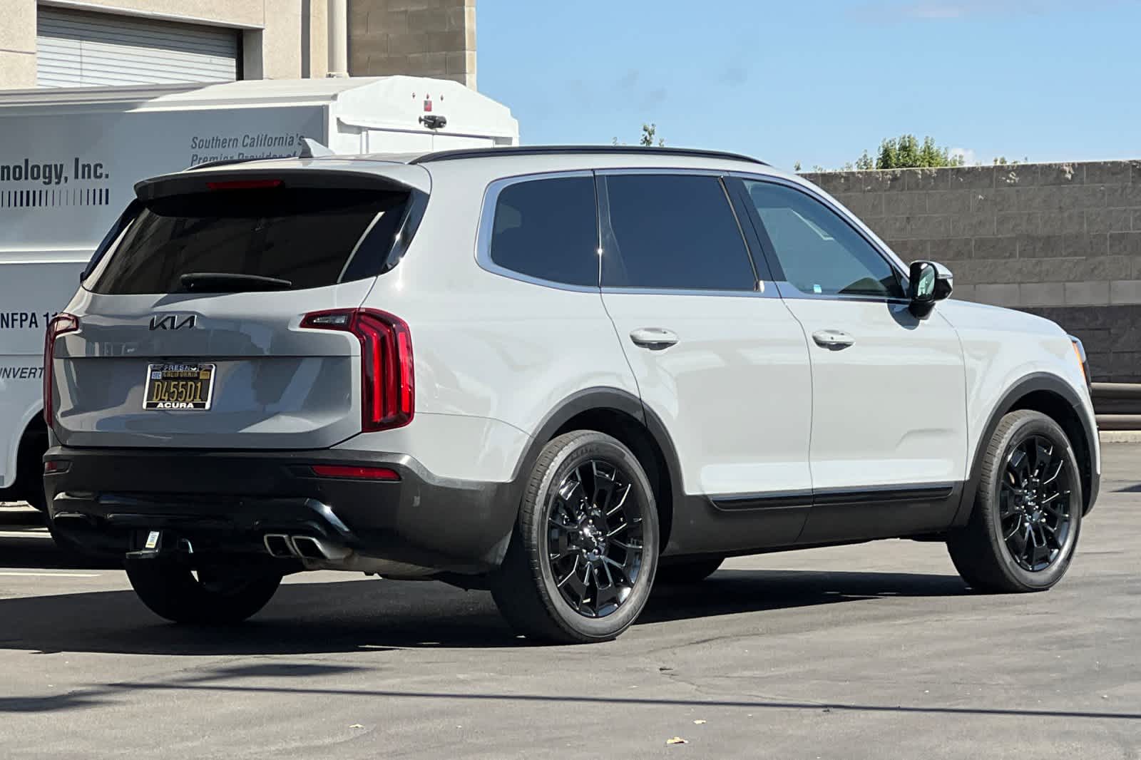 2022 Kia Telluride SX photo 3