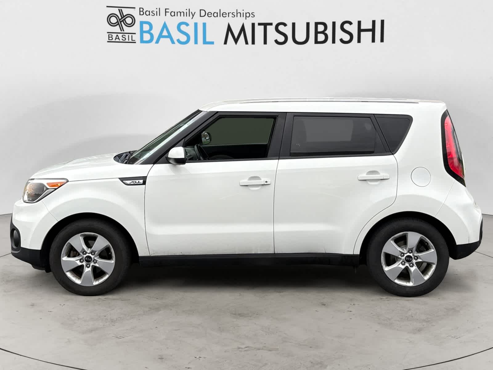 Used 2018 Kia Soul Base with VIN KNDJN2A22J7605809 for sale in Buffalo, NY