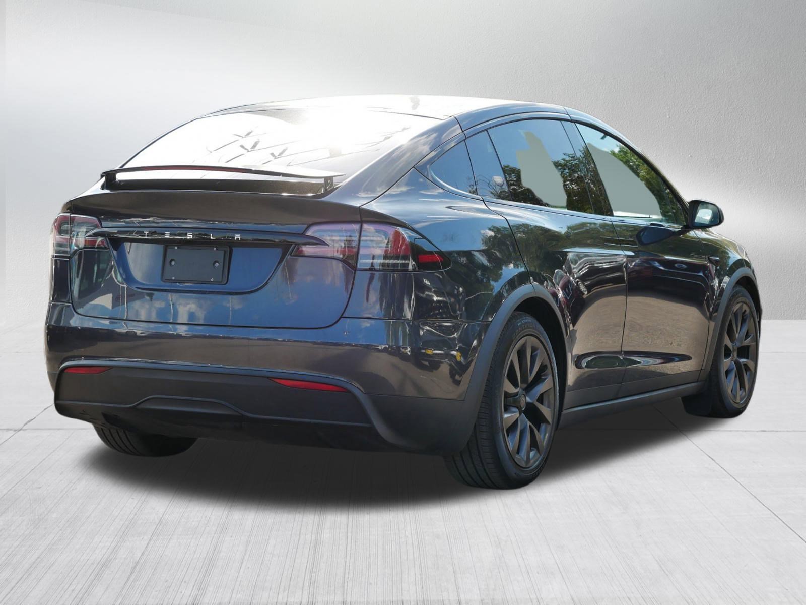 2024 Tesla Model X Long Range photo 6