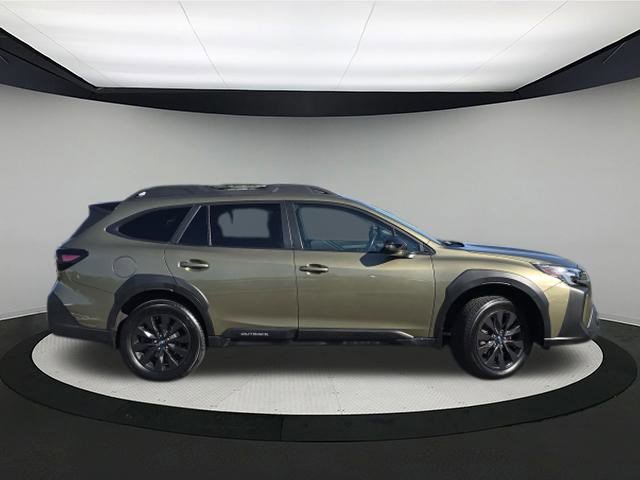 2023 Subaru Outback Onyx Edition photo 5