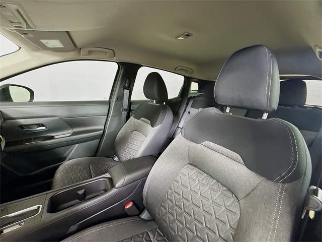 2026 Nissan Kicks SV photo 4