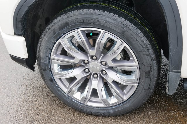 Used 2023 White GMC Denali image 7