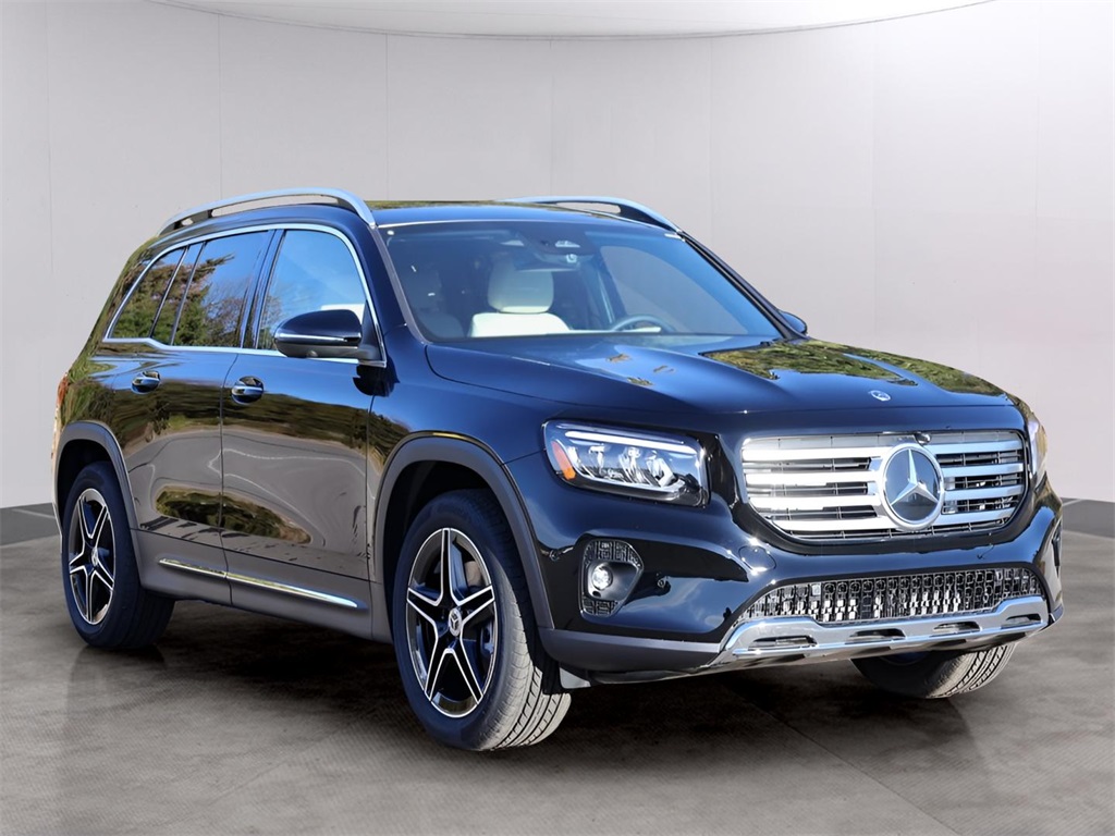 2026 Mercedes Benz GLB 250 4MATIC photo 3