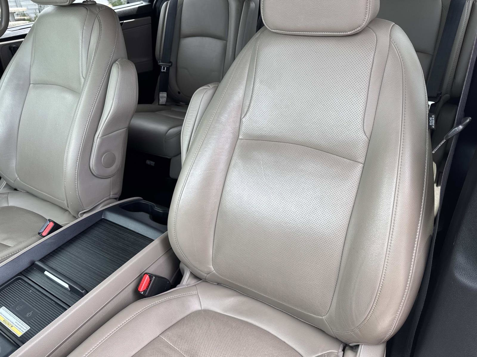 2020 Honda Odyssey Elite photo 19