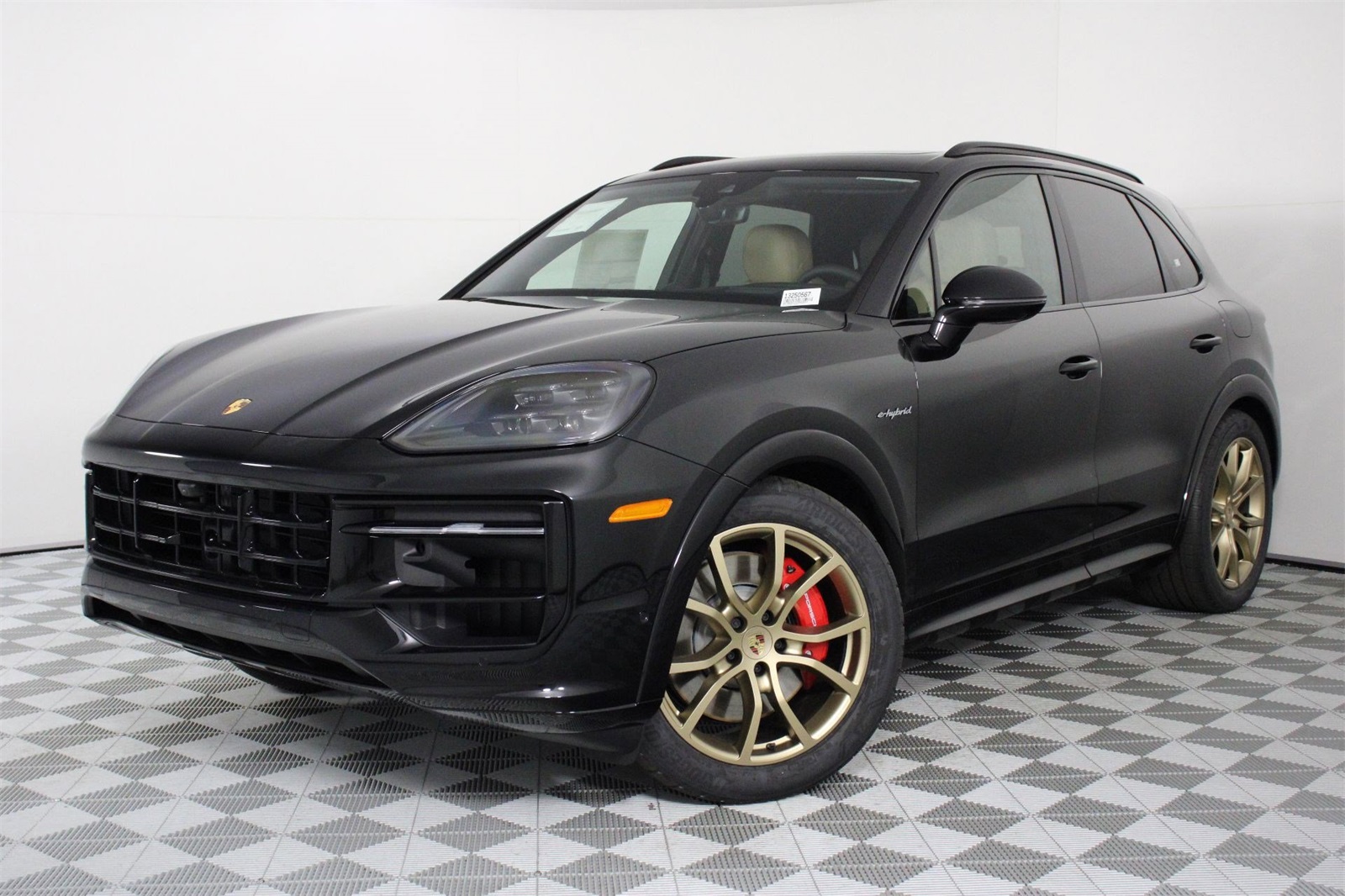 2025 Porsche Cayenne S E-Hybrid