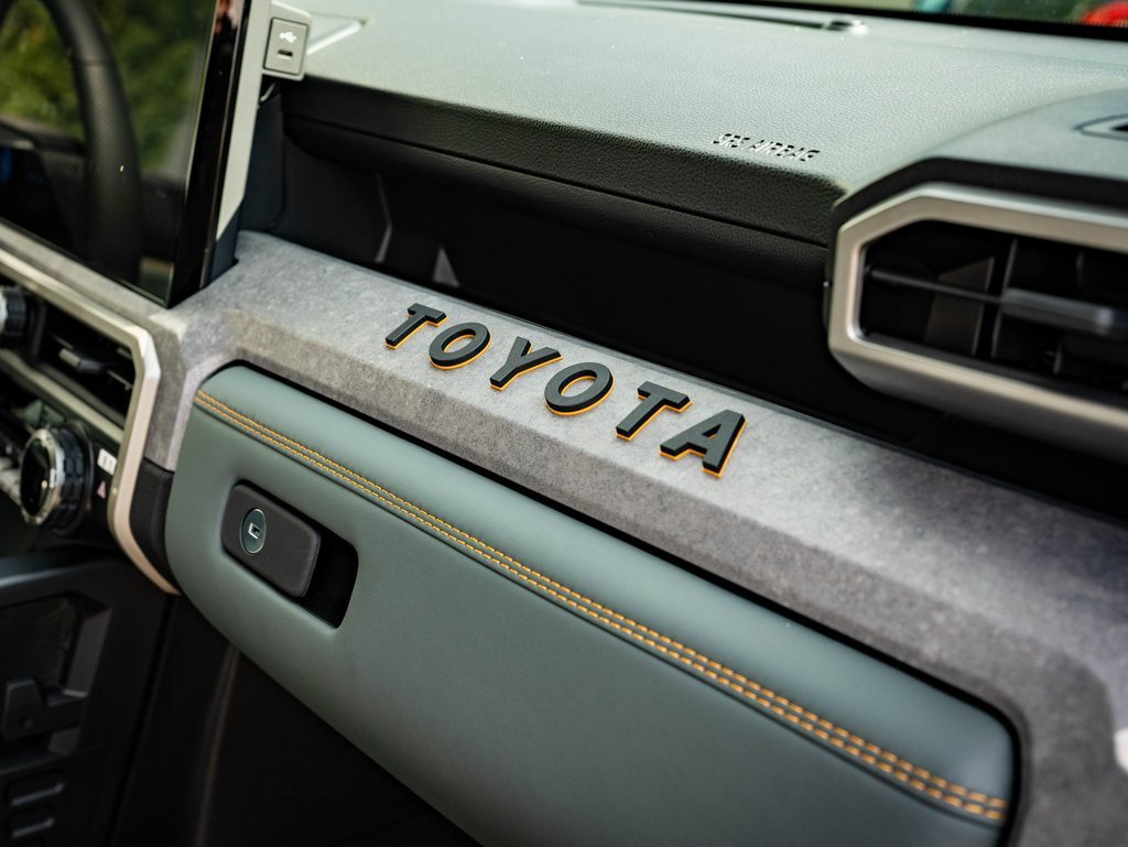 2025 Toyota Tacoma Trailhunter photo 27