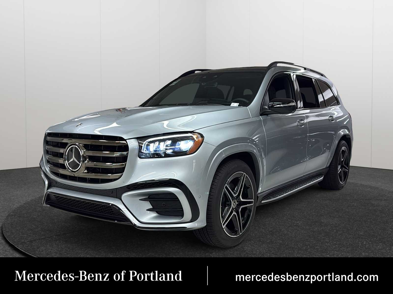 2025 Mercedes-Benz GLS Base's photo