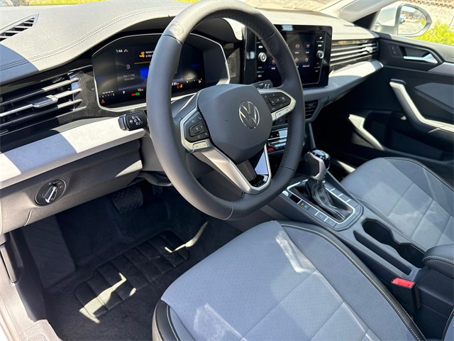2025 Volkswagen Jetta 1.5T SE photo 30