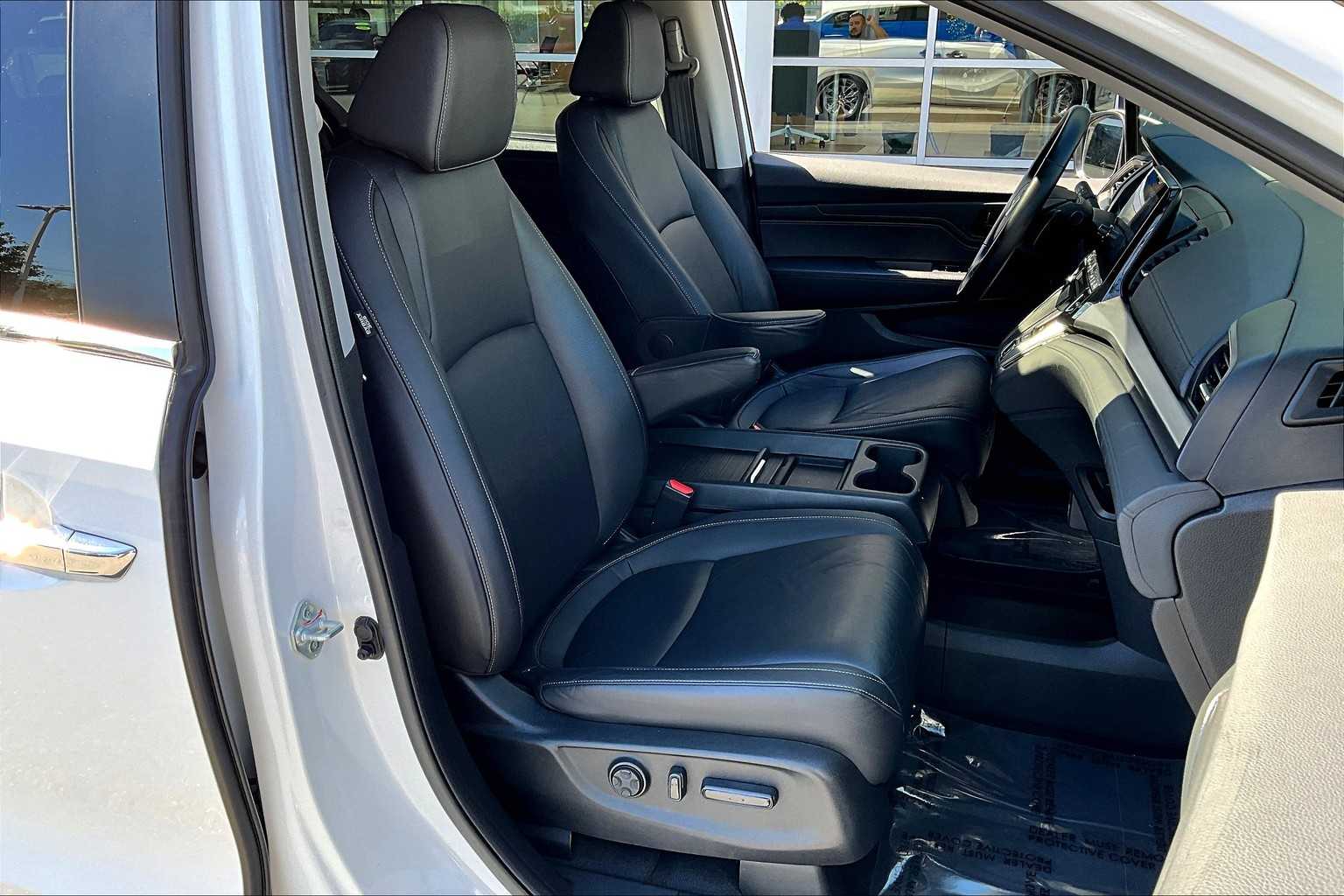 2023 Honda Odyssey EX-L photo 8