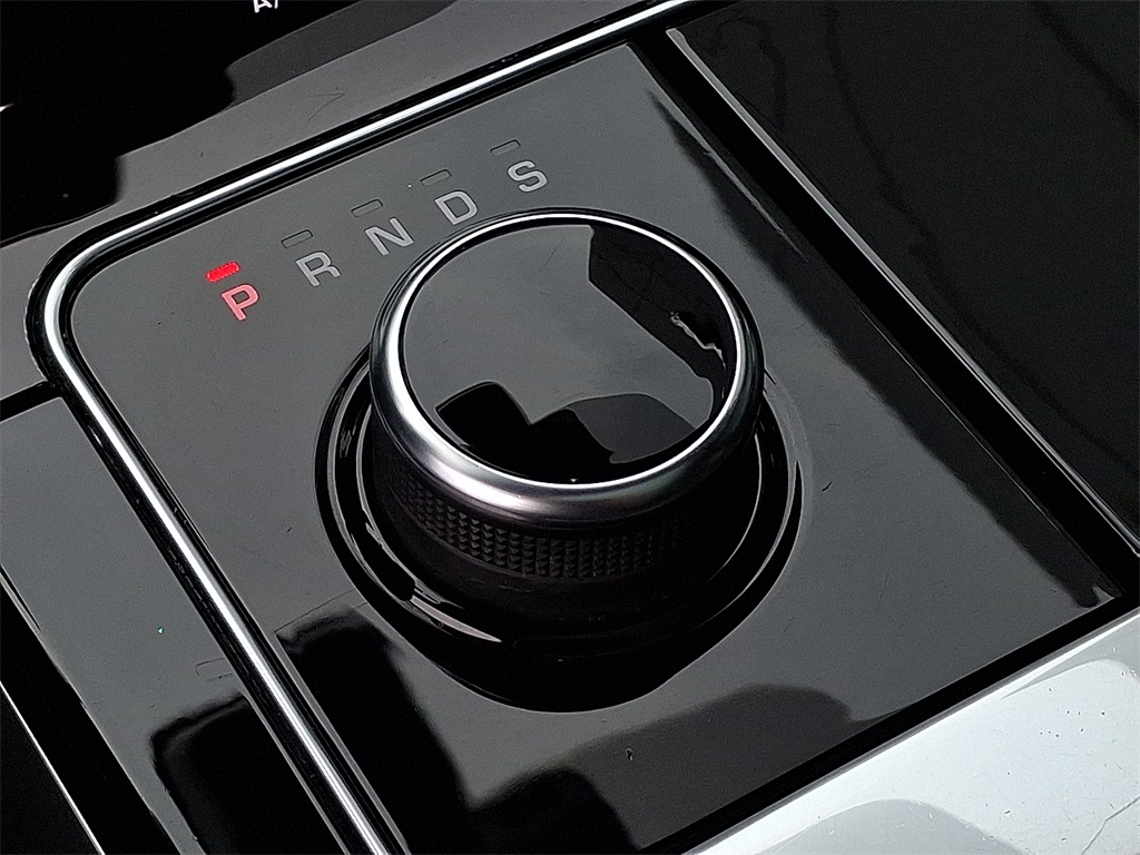 2020 Land Rover Range Rover Velar P250 R-Dynamic S photo 17