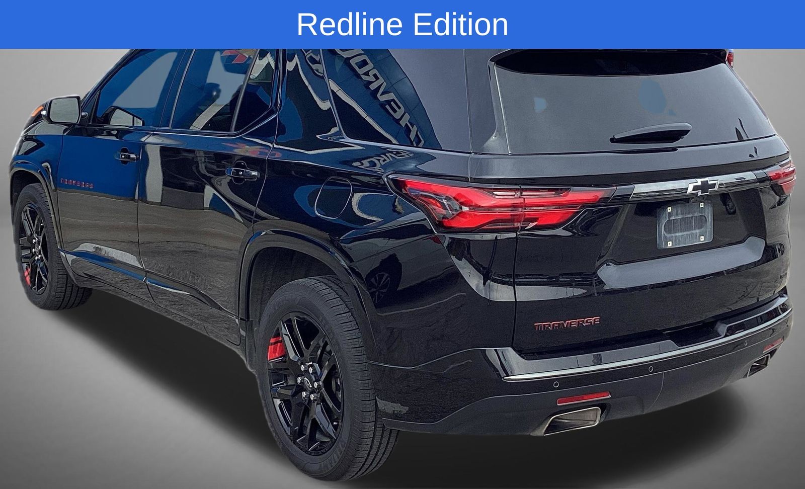 2023 Chevrolet Traverse Premier photo 2