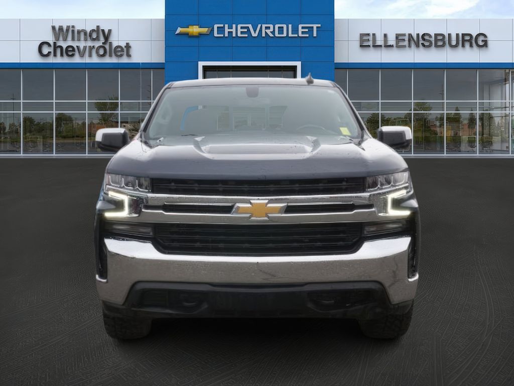 2021 Chevrolet Silverado 1500 LT photo 2