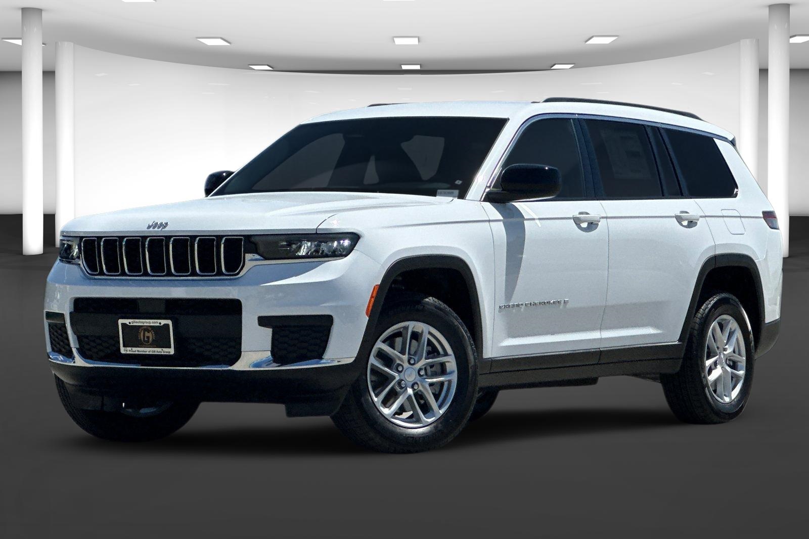 2025 Jeep Grand Cherokee Laredo photo 2
