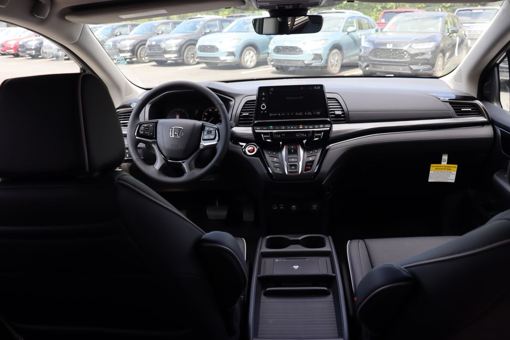 2026 Honda Odyssey Elite photo 18