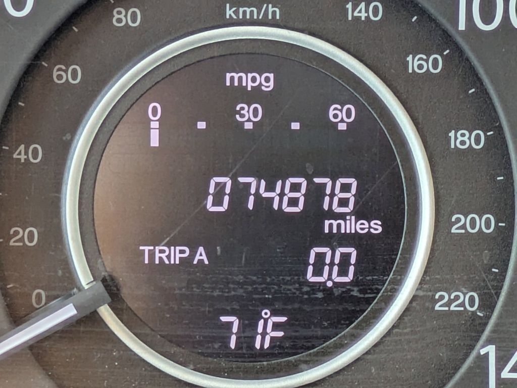 2014 Honda CR-V LX photo 4