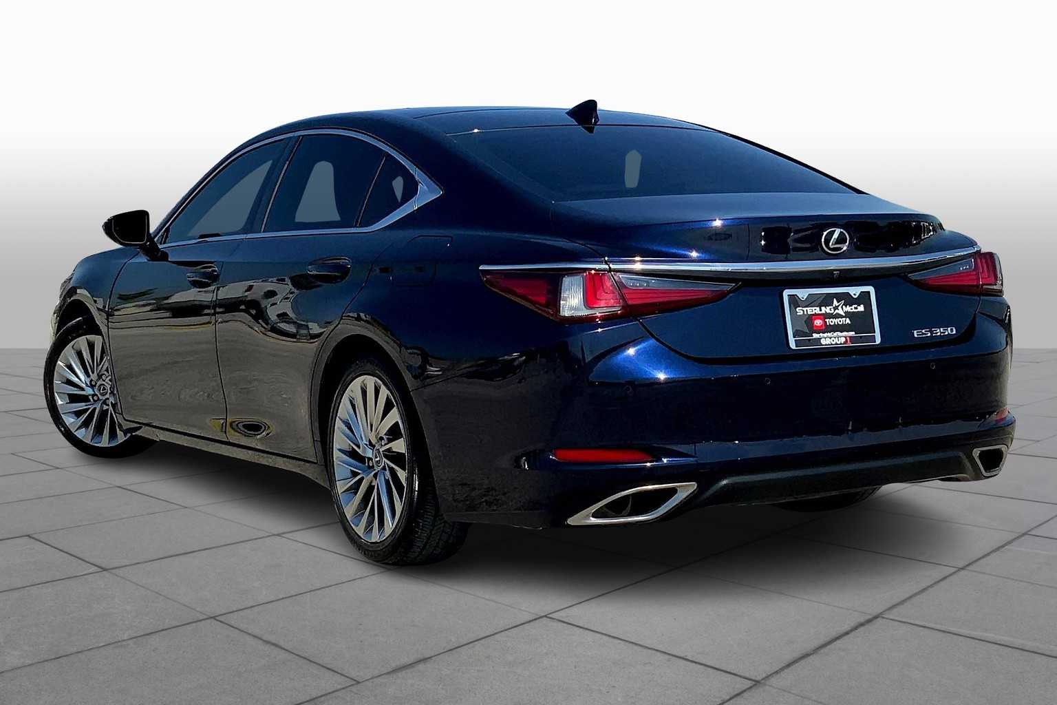 2020 Lexus ES 350 Ultra Luxury photo 11