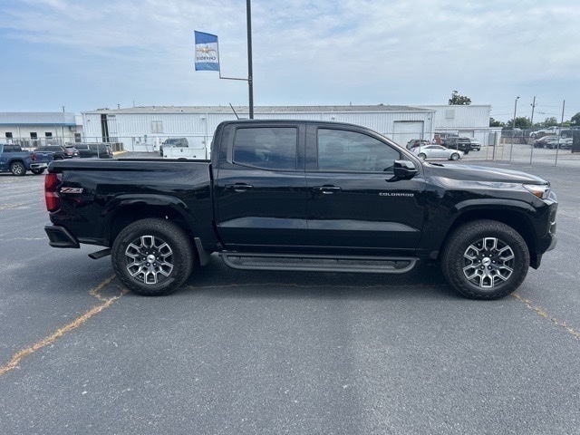 2024 Chevrolet Colorado Z71 photo 5