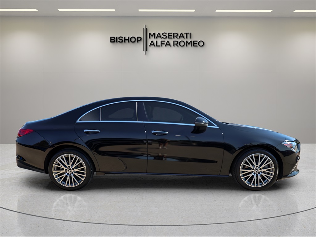 2022 Mercedes Benz CLA 250 photo 2