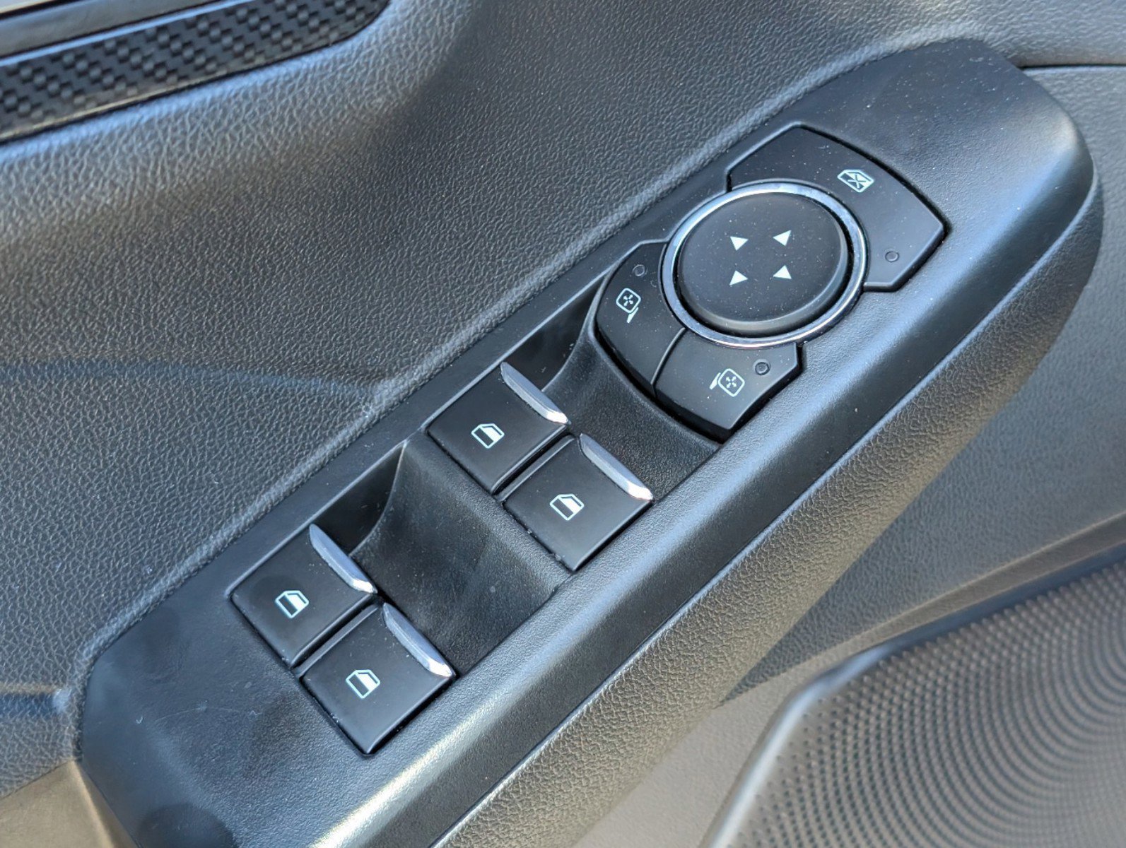 2024 Ford Escape ST-Line photo 13